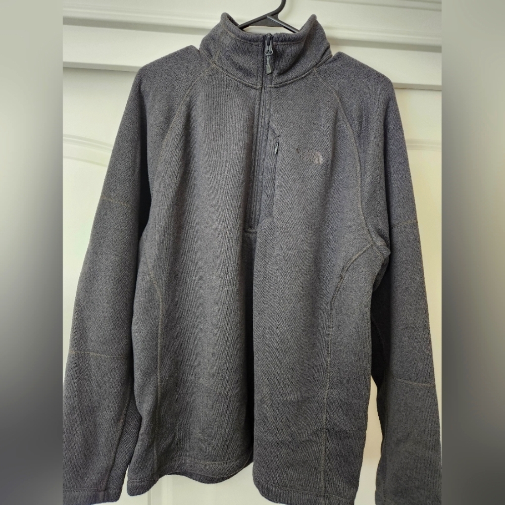 The North Face Charcoal Fleece Pullover